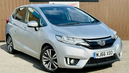 Usado Honda Jazz EX 102 HP (75 kW) 2017 Prateado Citadino