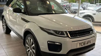 Käytetty Land Rover Range Rover evoque SE 179 HP (131 kW) 2018 Viistoperä