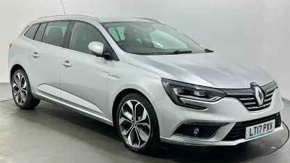 Used Renault Mégane GrandTour Signature 110 HP (80 kW) 2017 Silver Estate