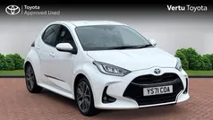 White Used 2021 Toyota Yaris Hybrid Hatchback | £17,065 (Fair price)