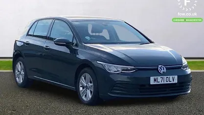 Used VW Golf VIII Life 150 HP (110 kW) 2023 Hatchback