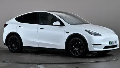 Used Tesla Model Y Long Range AWD 378 kW (514 HP) 2024 White SUV