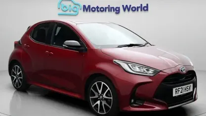 Used Toyota Yaris City 116 HP (85 kW) 2021 Red Hatchback