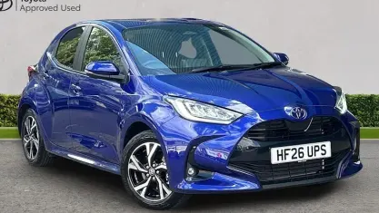Used Toyota Yaris Design 116 HP (85 kW) 2026 Blue Hatchback