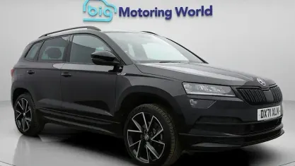 Begagnad Skoda Karoq SportLine 190 HK (139 kW) 2021 Svart SUV