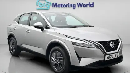 Used Nissan Qashqai Acenta Premium 140 HP (102 kW) 2022 Silver SUV