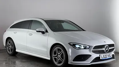 Used Mercedes CLA200 Shooting Brake AMG line 163 HP (119 kW) 2022 White Estate