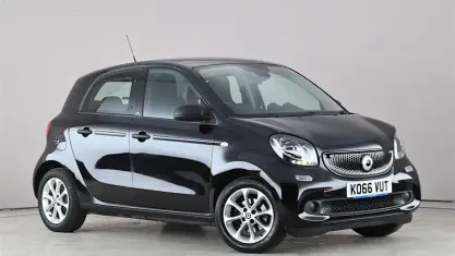 Usado Smart ForFour Passion 71 CV (52 kW) 2017 Negro Utilitario