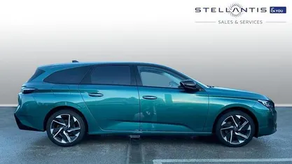 Blue Used 2022 Peugeot 308 SW Allure Premium Estate | £16,135 (Fair price)