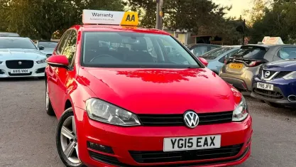 Used VW Golf VII Match 105 HP (77 kW) 2015 Red Hatchback