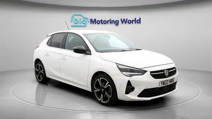Used Vauxhall Corsa Ultimate 131 HP (96 kW) 2022 White Hatchback