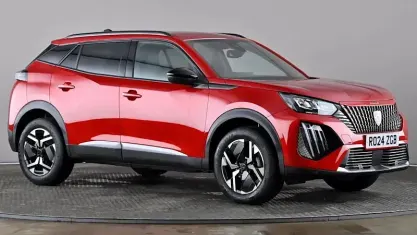 Used Peugeot 2008 Allure 131 HP (96 kW) 2024 Red SUV