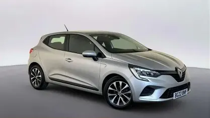 Used Renault Clio Iconic 90 HP (66 kW) 2022 Hatchback
