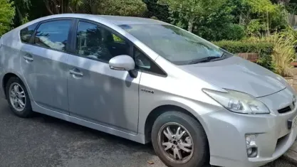 Used Toyota Prius T3 136 HP (100 kW) 2014 Hatchback