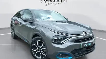 Second-hand Citroën e-C4 Shine 100 kW (136 CP) 2023 Hatchback