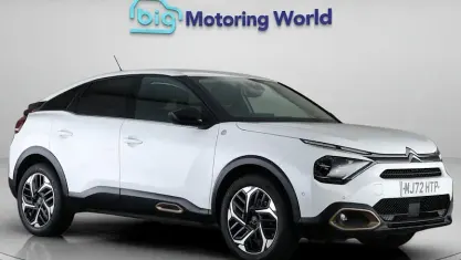 Käytetty Citroën C4 PureTech 131 HP (96 kW) 2022 Valkoinen Katumaasturi