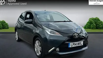 Used Toyota Aygo x-press 69 HP (50 kW) 2014 Grey Hatchback