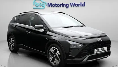 Begagnad Hyundai Bayon Premium 101 HK (74 kW) 2023 Svart SUV