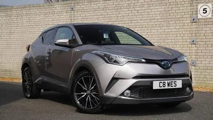 Used Toyota C-HR 122 HP (89 kW) 2019 SUV