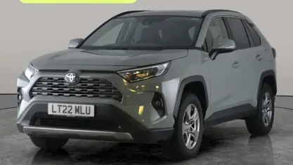 Usado Toyota RAV4 218 HP (160 kW) 2022 Verde SUV