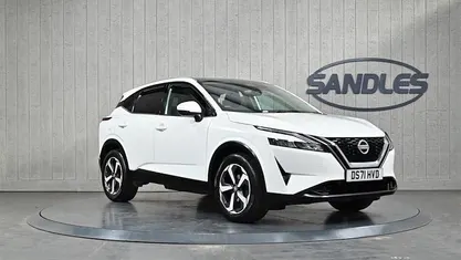 Used Nissan Qashqai N-Connecta 140 HP (102 kW) 2022 White SUV