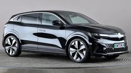 Usado Renault Megane E-Tech Techno 160 kW (218 HP) 2023 Preto Citadino