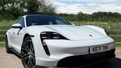 Used Porsche Taycan Performance Package 300 kW (408 HP) 2021 White Sedan
