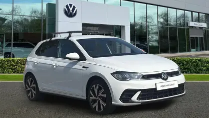 Used VW Polo R-line 95 HP (69 kW) 2024 White Hatchback