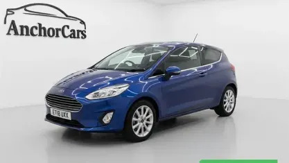 Używany Ford Fiesta Titanium 101 KM (74 kW) 2018 Niebieski Hatchback