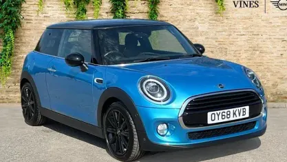 Used Mini Cooper Hatch 136 HP (100 kW) 2018 Blue Hatchback