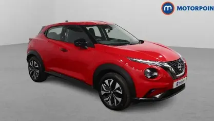 Używany Nissan Juke Acenta Premium 114 KM (83 kW) 2025 Czerwony SUV