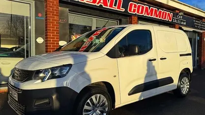 Used Peugeot Partner 102 HP (75 kW) 2021 White MPV