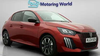 Used Peugeot 208 Allure 101 HP (74 kW) 2024 Hatchback