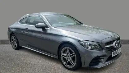 Używany Mercedes C300 AMG Line Premium 258 KM (189 kW) 2019 Szary Coupe