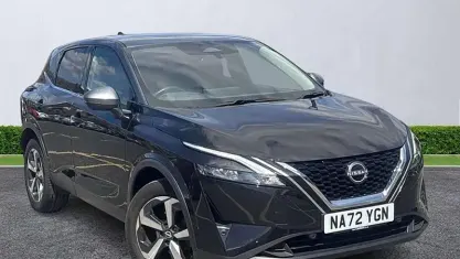 Used Nissan Qashqai N-Connecta 158 HP (116 kW) 2022 Black SUV