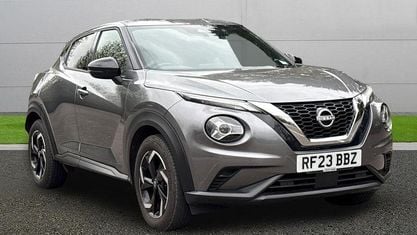 Second-hand Nissan Juke N-Connecta 114 CP (83 kW) 2023 Gri SUV