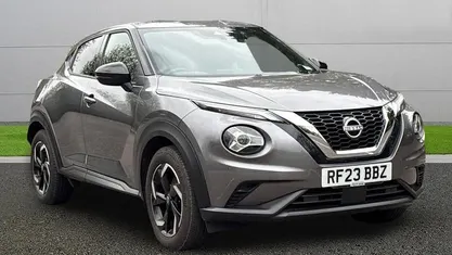 Used Nissan Juke N-Connecta 114 HP (83 kW) 2023 Grey SUV