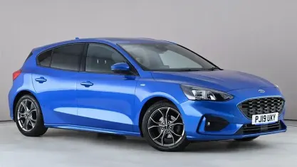 Usado Ford Focus ST-Line 125 HP (91 kW) 2019 Azul Citadino