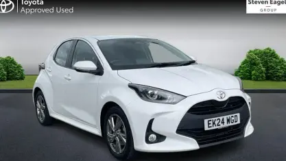 Used Toyota Yaris 116 HP (85 kW) 2024 White Hatchback