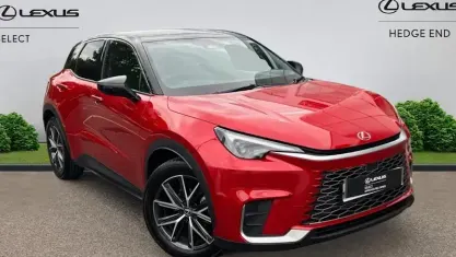 Begagnad Lexus LBX 136 HK (100 kW) 2026 SUV