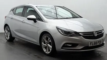 Used Vauxhall Astra SRi 200 HP (147 kW) 2018 Hatchback