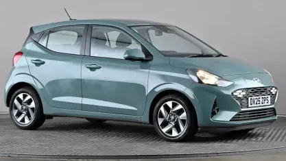 Gebraucht Hyundai i10 Advanced 79 PS (58 kW) 2025 Grün Kleinwagen