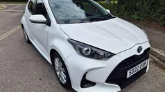 White Used 2022 Toyota Yaris Hybrid Hatchback | £14,250 (Fair price)