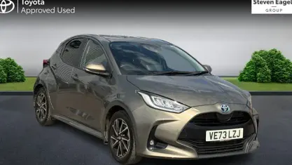 Used Toyota Yaris Design 116 HP (85 kW) 2024 Brown Hatchback