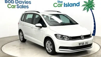 Used VW Touran S 116 HP (85 kW) 2018 White MPV