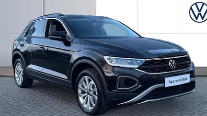 Used 2025 VW T-Roc Match SUV | £23,501 (Fair price)