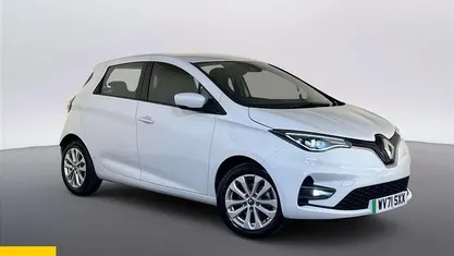 Used Renault Zoe Iconic 80 kW (109 HP) 2021 White Hatchback