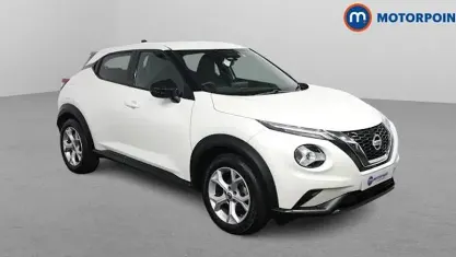 Begagnad Nissan Juke N-Connecta 117 HK (86 kW) 2020 Vit SUV