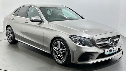Usado Mercedes C300 AMG Line Premium 245 CV (180 kW) 2019 Plateado Berlina