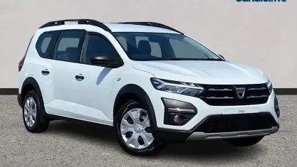 Used Dacia Jogger Essentiel 110 HP (80 kW) 2022 Solid  glacier white MPV